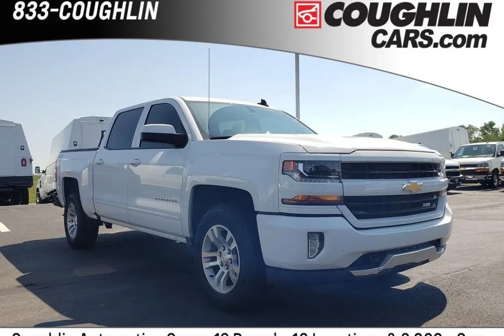 2017 Chevrolet Silverado 1500 LT photo 1