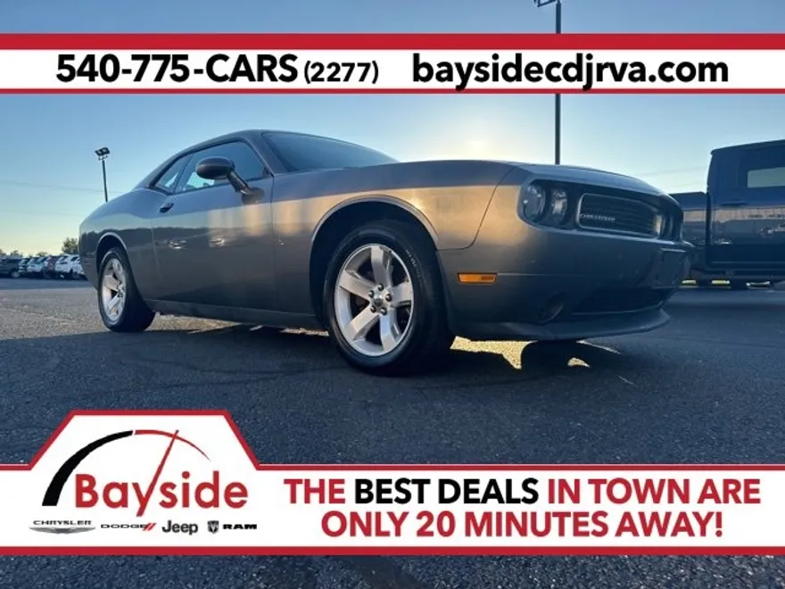 2011 Dodge Challenger photo 1