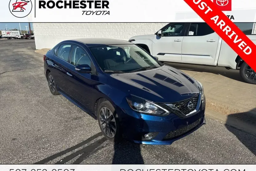 2019 Nissan Sentra SR photo 1