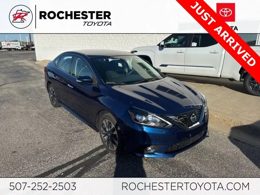 2019 Nissan Sentra SR photo 1