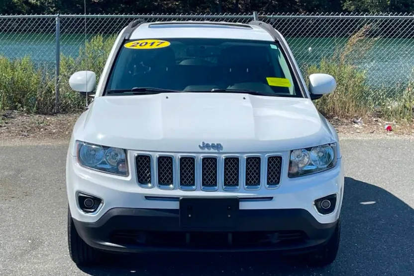 2017 Jeep Compass High Altitude photo 1