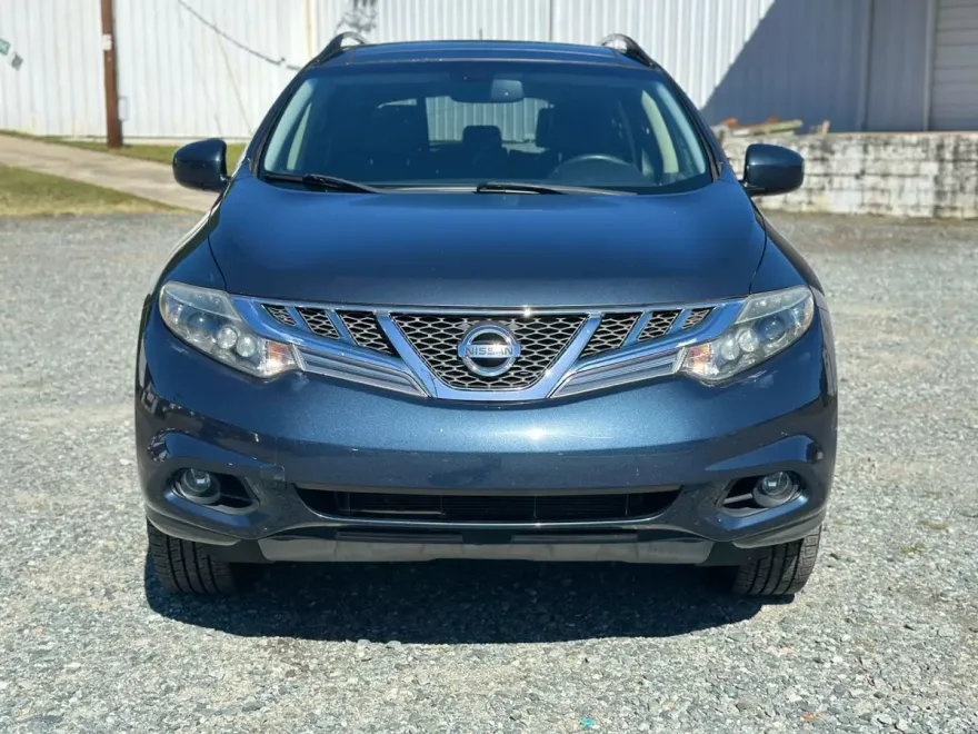 2014 Nissan Murano LE photo 1