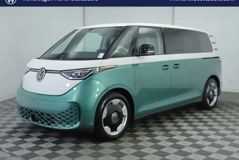 2025 Volkswagen ID. Buzz Pro Plus photo 1