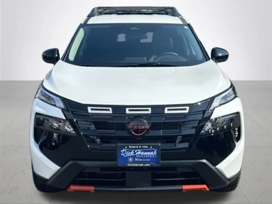 2026 Nissan Rogue SV photo 1