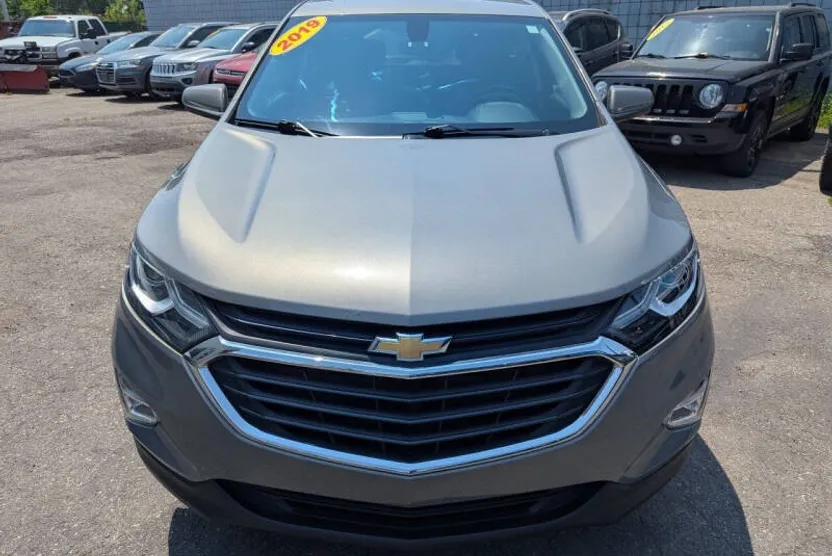 2019 Chevrolet Equinox photo 1