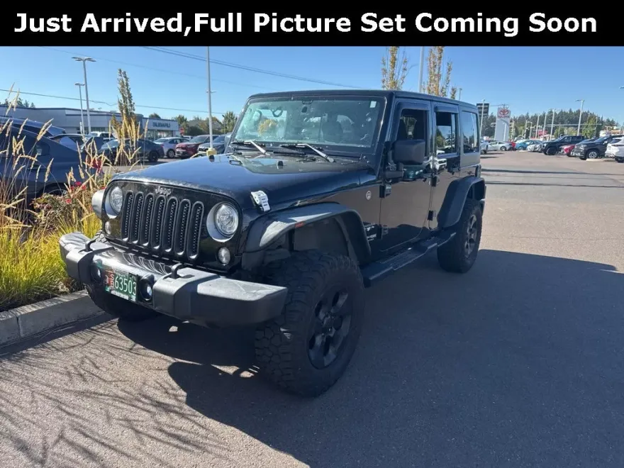 2018 Jeep Wrangler Unlimited Sahara photo 1