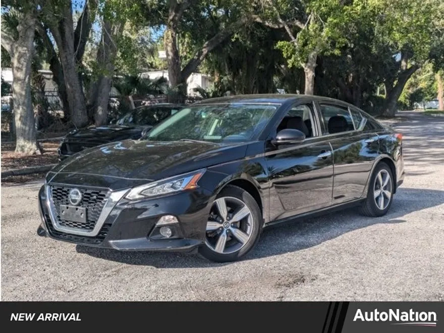 2020 Nissan Altima 2.5 SV photo 1