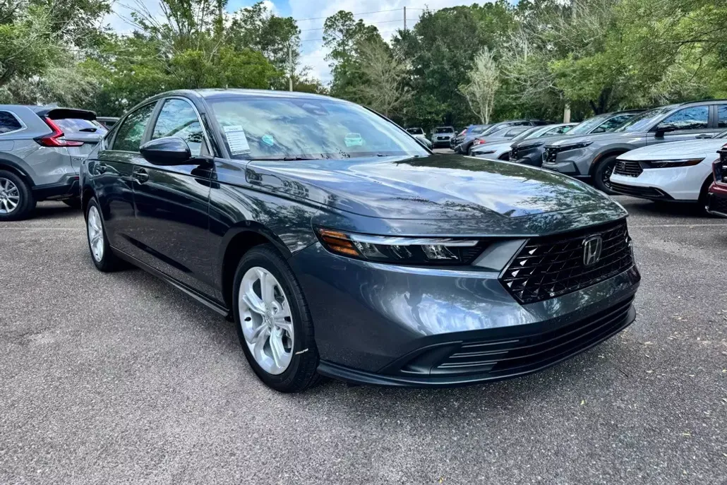 2025 Honda Accord 1.5T LX photo 1