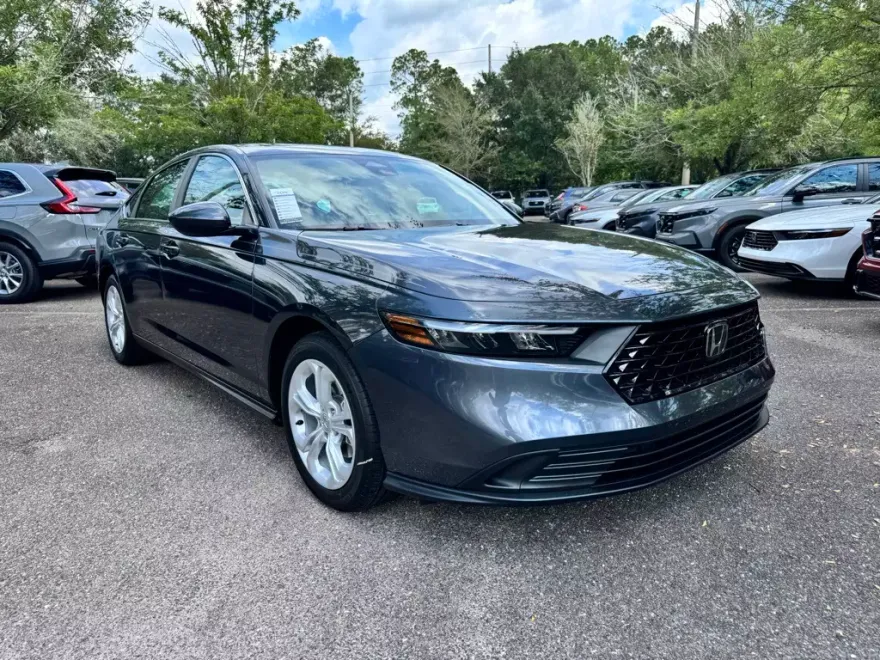 2025 Honda Accord 1.5T LX photo 1