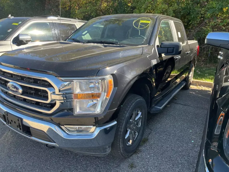 2023 Ford F-150 XLT photo 1
