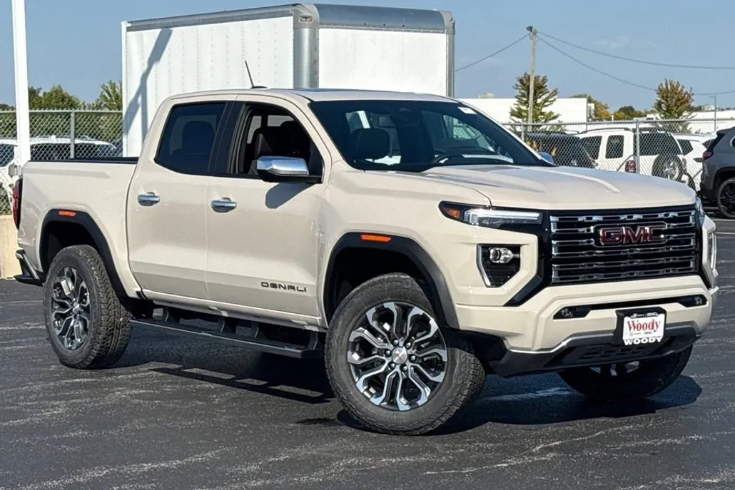2026 Gmc Canyon Denali photo 1