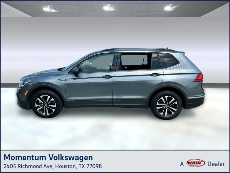 2023 Volkswagen Tiguan S photo 1