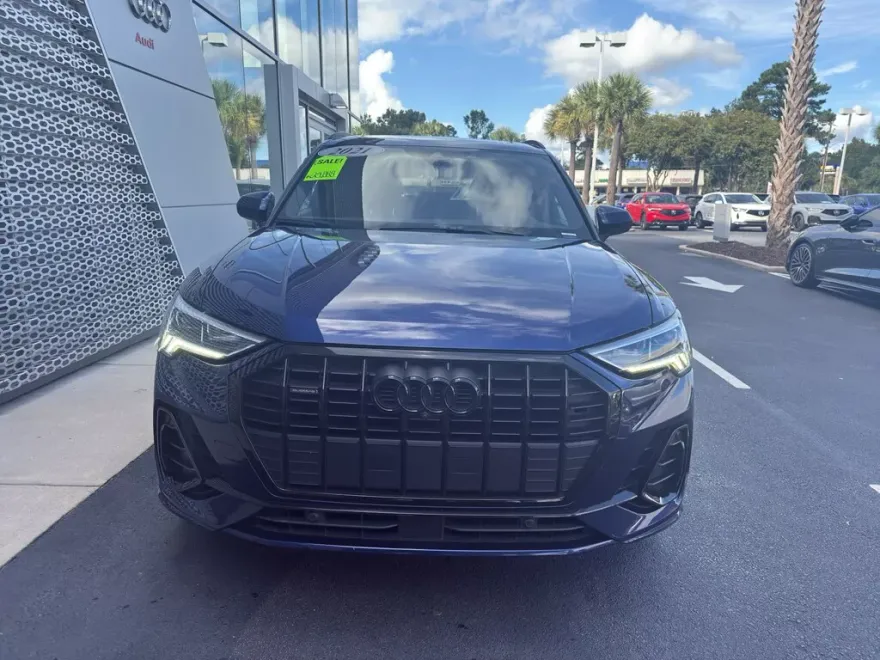 2021 Audi Q3 45 TFSI S line Premium photo 1