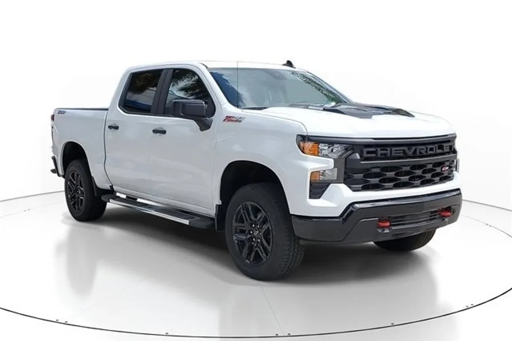 2025 Chevrolet Silverado 1500 Custom Trail Boss photo 1