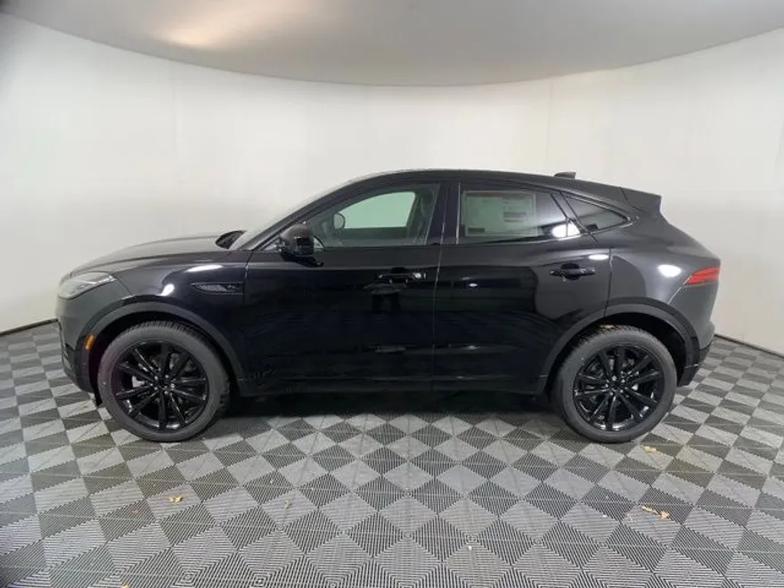 2024 Jaguar E-PACE P250 photo 1