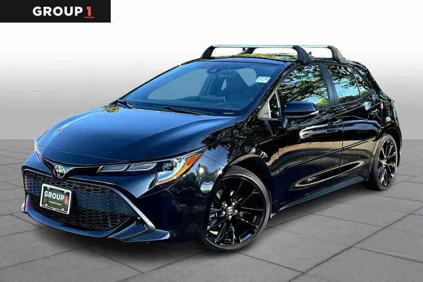 2022 Toyota Corolla SE Nightshade Edition photo 1