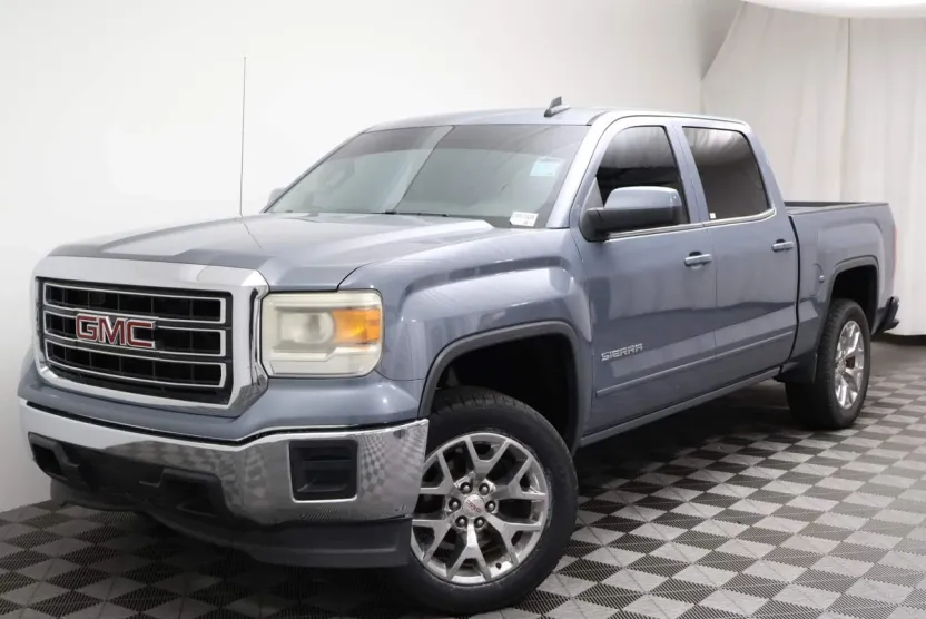 2015 Gmc Sierra SLE photo 1