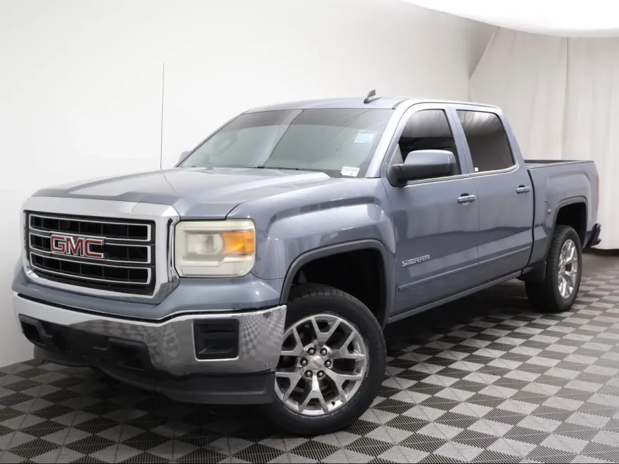 2015 Gmc Sierra SLE photo 1