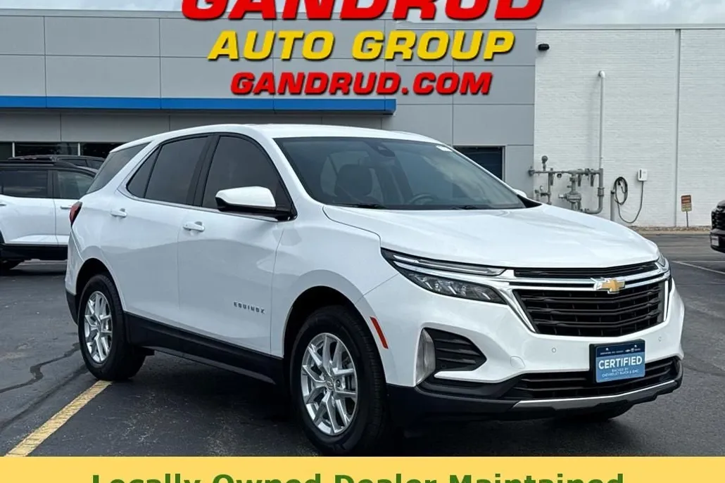 2022 Chevrolet Equinox LT photo 1
