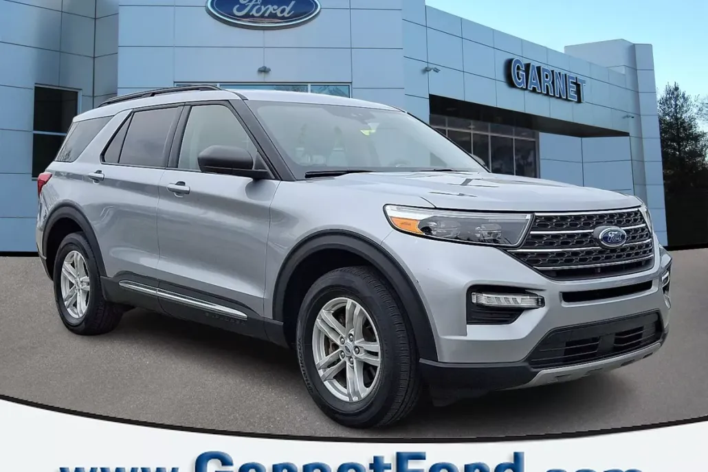 2022 Ford Edge XLT photo 1