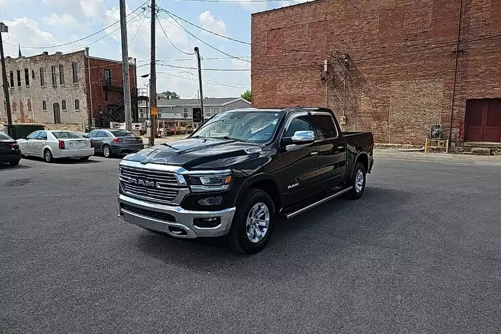 2022 Ram 1500 Laramie photo 1