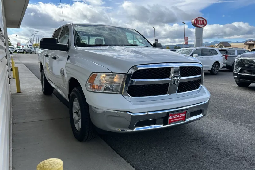 2023 Ram 1500 Classic SLT photo 1
