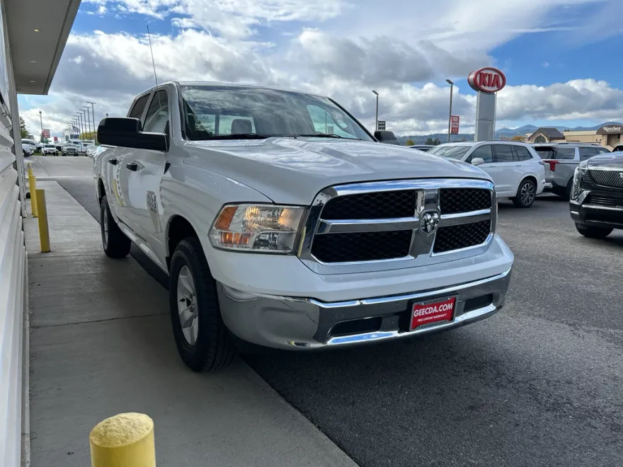 2023 Ram 1500 Classic SLT photo 1