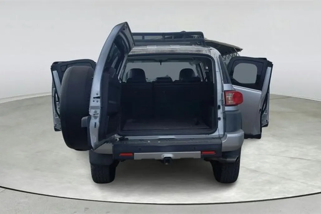 2007 Toyota FJ Cruiser Base photo 1