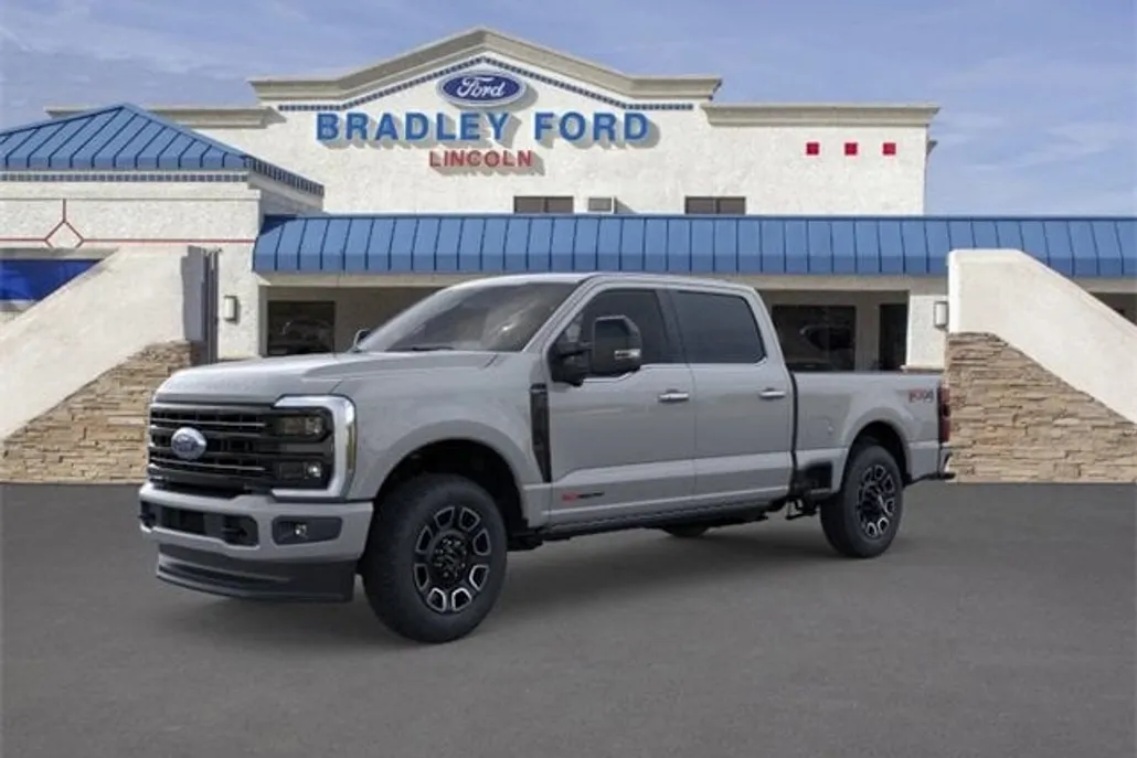 2025 Ford F-350 Platinum photo 1