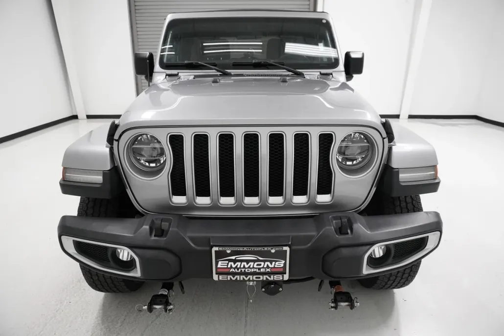 2018 Jeep Wrangler Unlimited Sahara photo 1