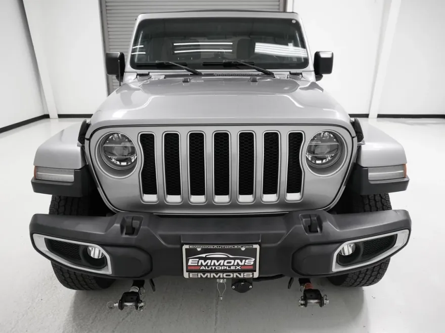 2018 Jeep Wrangler Unlimited Sahara photo 1