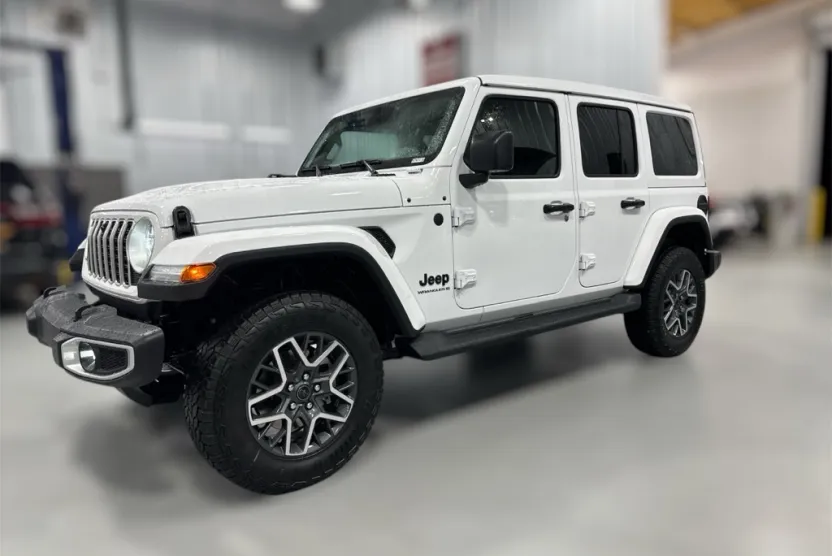 2025 Jeep Wrangler Sahara photo 1