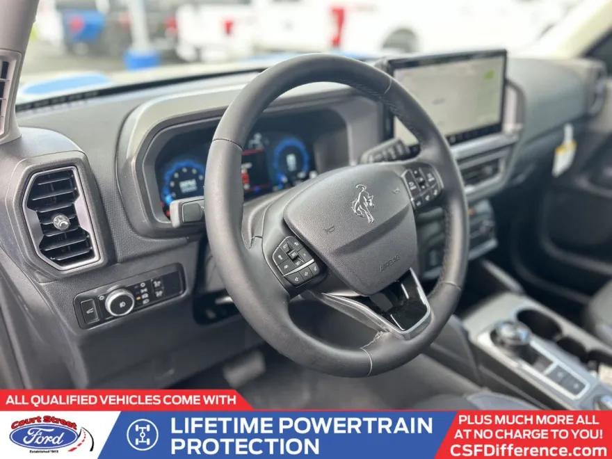 2025 Ford Bronco Sport Outer Banks photo 1