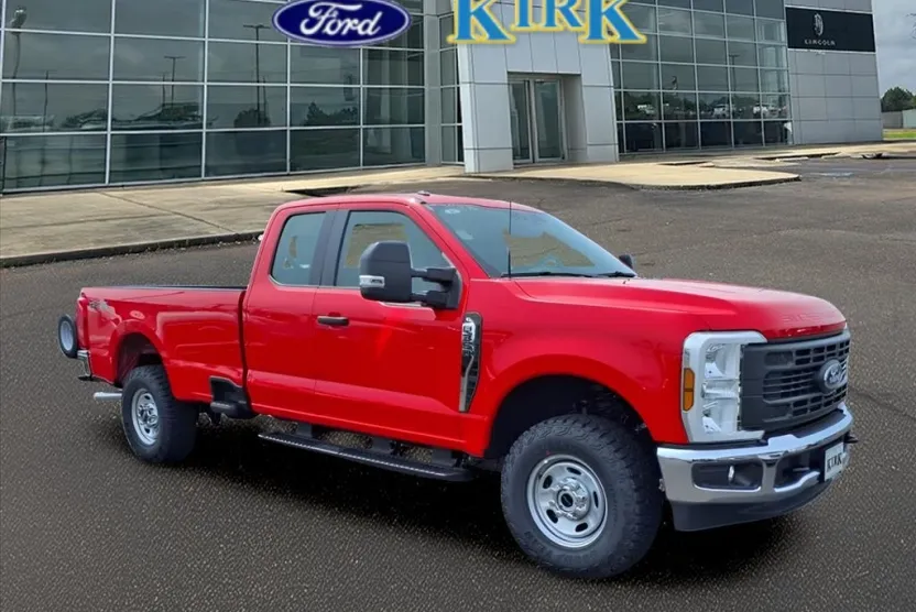 2025 Ford F-350 XL photo 1