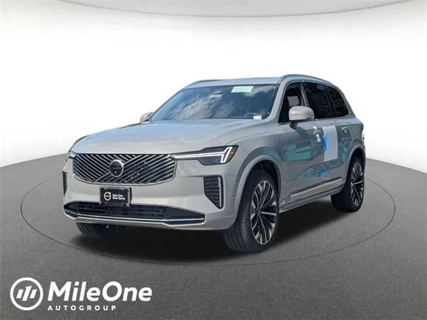 2026 Volvo XC90 B5 Plus photo 1