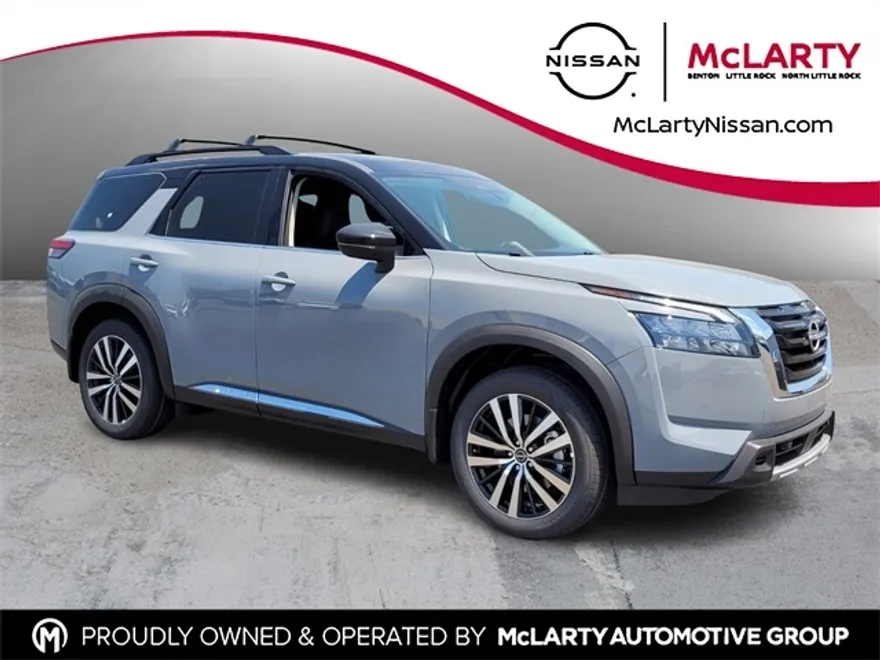 2025 Nissan Pathfinder Platinum photo 1