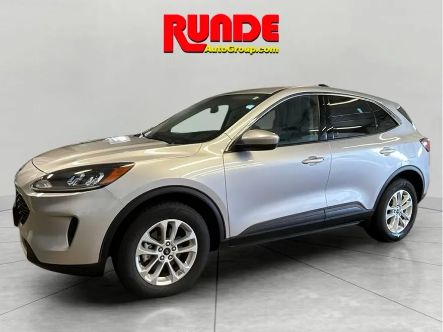 2020 Ford Escape SE photo 1