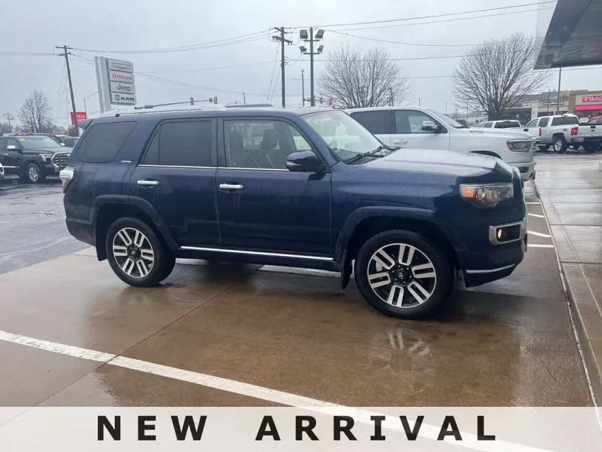 2018 Toyota 4Runner Limited photo 1