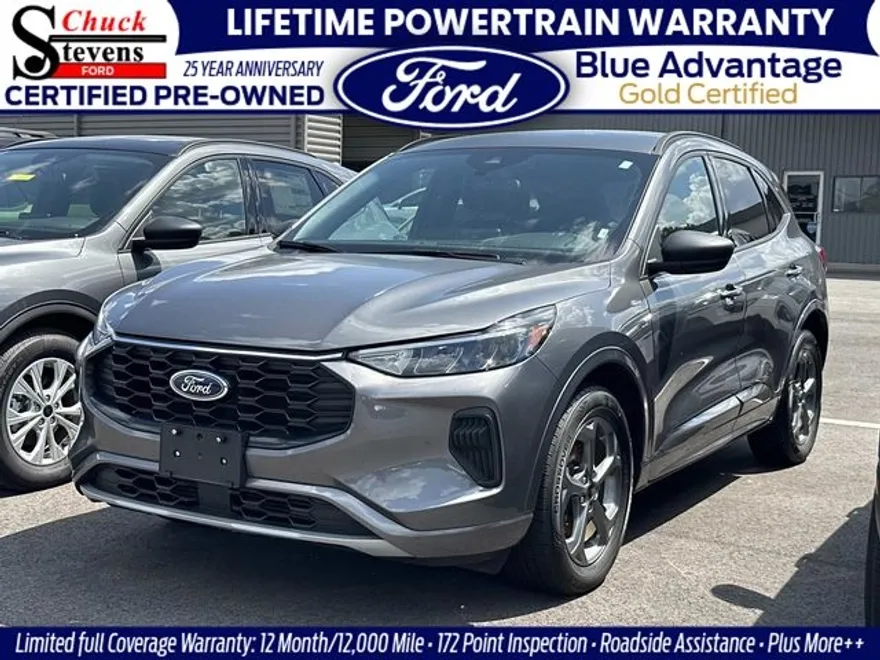 2023 Ford Escape ST-Line photo 1