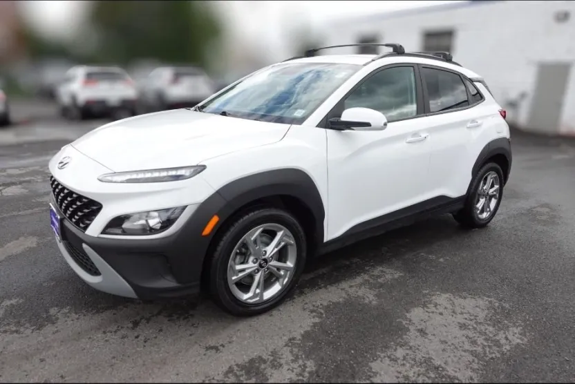 2023 Hyundai Kona SEL photo 1