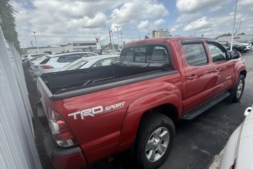 2015 Toyota Tacoma Base photo 1