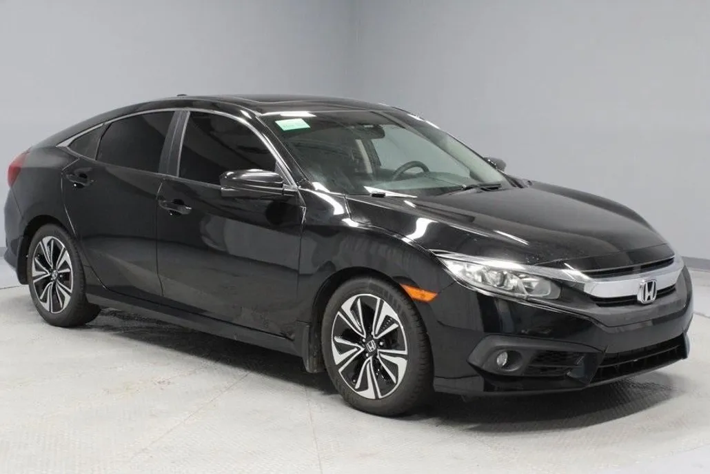 2016 Honda Civic EX-T photo 1