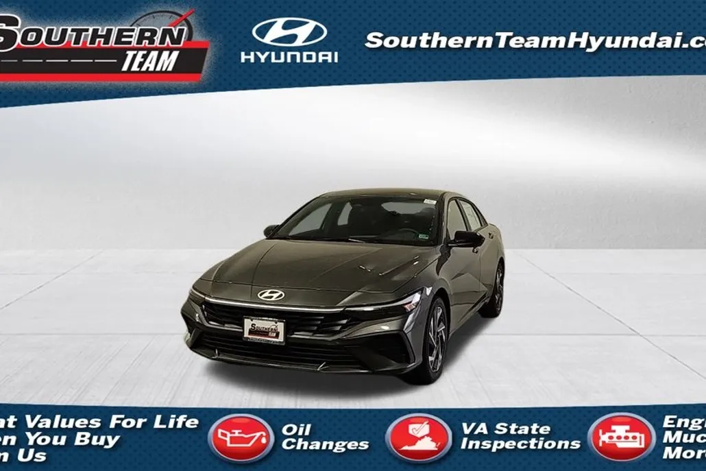 2025 Hyundai Elantra SEL Sport photo 1