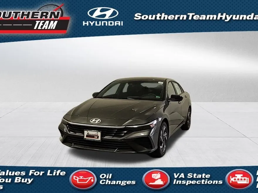 2025 Hyundai Elantra SEL Sport photo 1