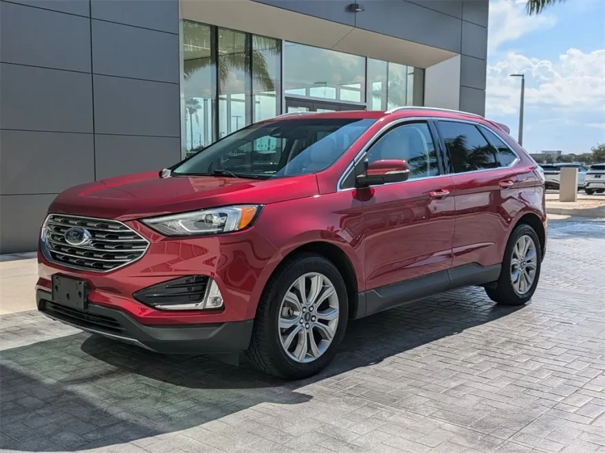2019 Ford Edge Titanium photo 1