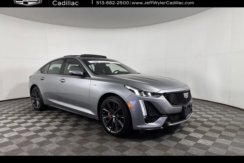 2024 Cadillac CT5 V photo 1