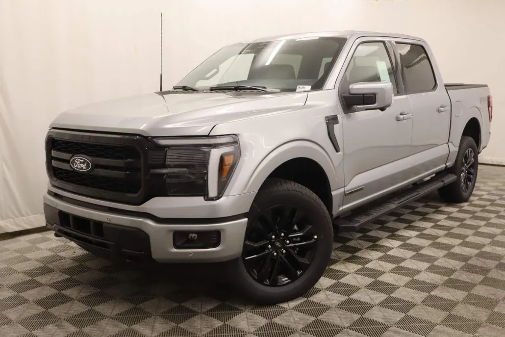 2025 Ford F-150 Lariat photo 1
