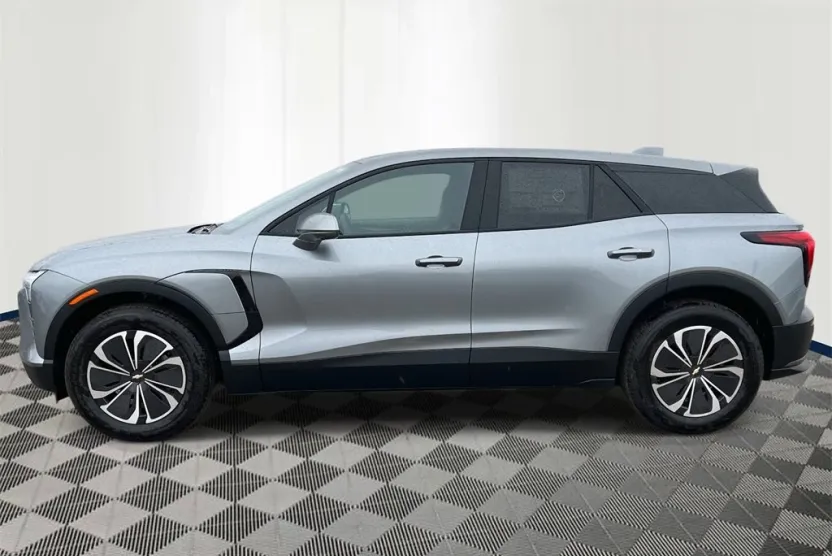 2026 Chevrolet Blazer EV photo 1