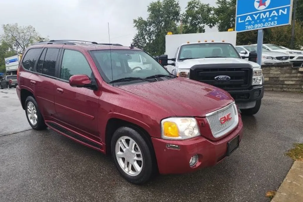 2009 Gmc Envoy Denali photo 1