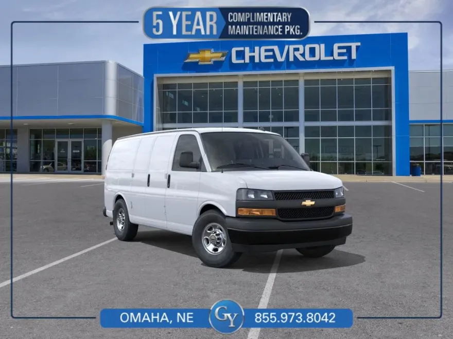 2025 Chevrolet Express Cargo 3500 photo 1
